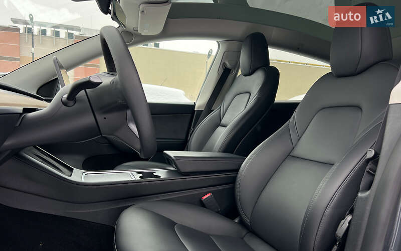 Внедорожник / Кроссовер Tesla Model Y 2023 в Львове