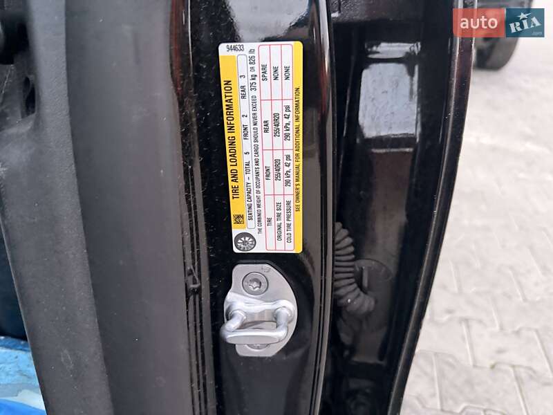 Внедорожник / Кроссовер Tesla Model Y 2023 в Запорожье