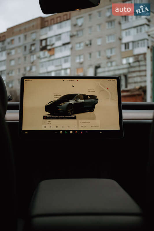Внедорожник / Кроссовер Tesla Model Y 2024 в Запорожье