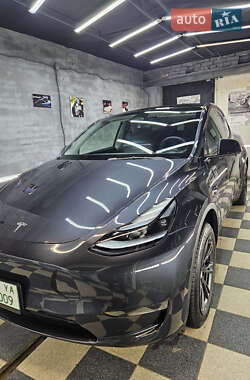 Внедорожник / Кроссовер Tesla Model Y 2024 в Запорожье