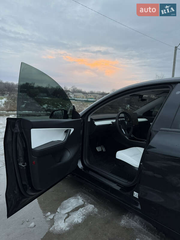 Внедорожник / Кроссовер Tesla Model Y 2020 в Синельниково