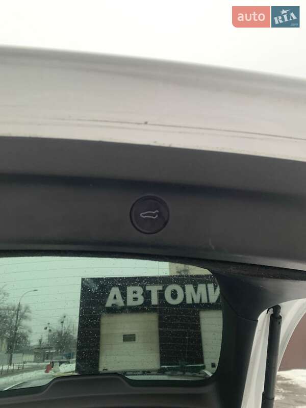 Позашляховик / Кросовер Tesla Model Y 2021 в Києві