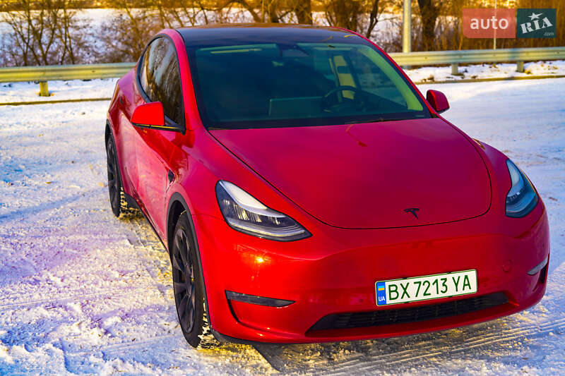 Внедорожник / Кроссовер Tesla Model Y 2022 в Хмельницком