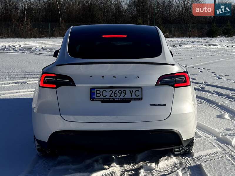 Внедорожник / Кроссовер Tesla Model Y 2023 в Львове