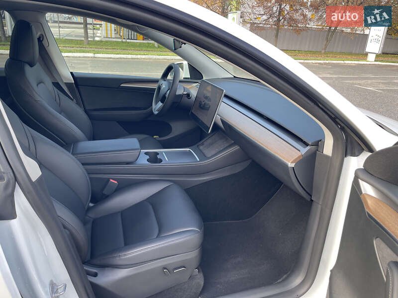 Позашляховик / Кросовер Tesla Model Y 2023 в Києві
