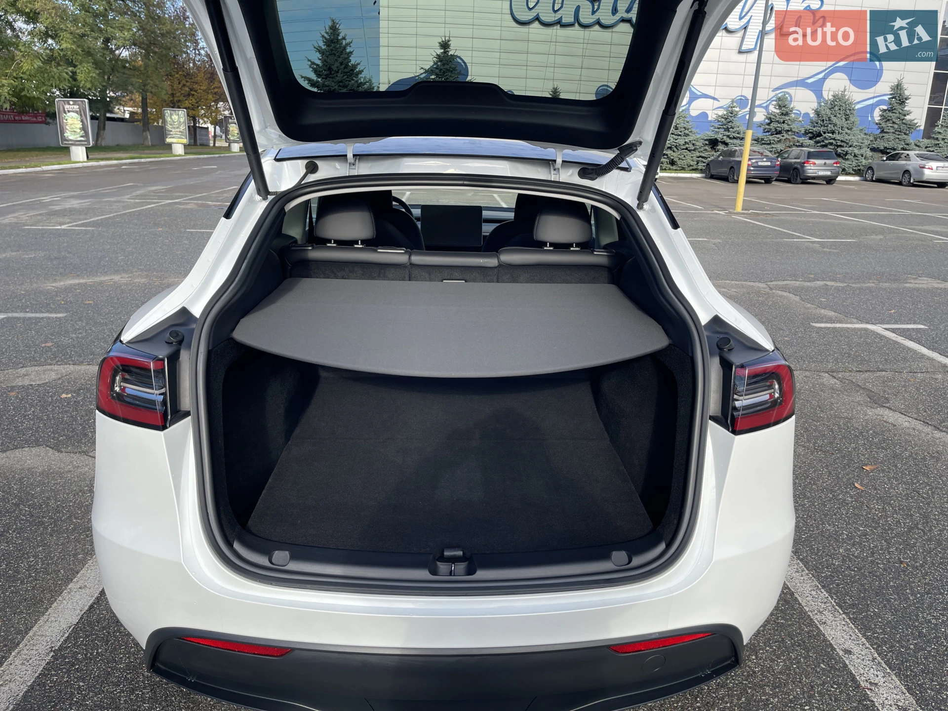 2023 Tesla Model Y - мініатюра 15