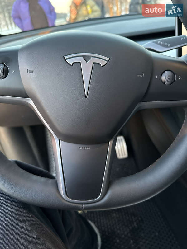 Позашляховик / Кросовер Tesla Model Y 2023 в Києві