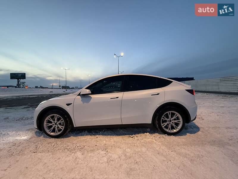 Внедорожник / Кроссовер Tesla Model Y 2022 в Львове