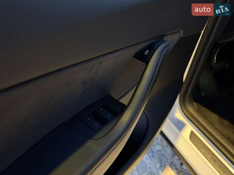 Внедорожник / Кроссовер Tesla Model Y 2022 в Львове