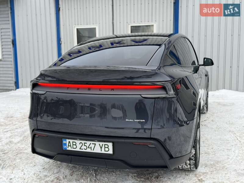 Внедорожник / Кроссовер Tesla Model Y 2025 в Виннице