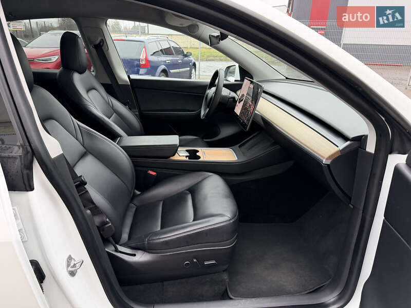 Позашляховик / Кросовер Tesla Model Y 2020 в Луцьку