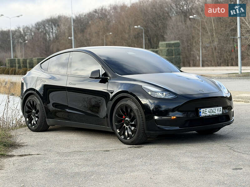 Позашляховик / Кросовер Tesla Model Y 2021 в Дніпрі