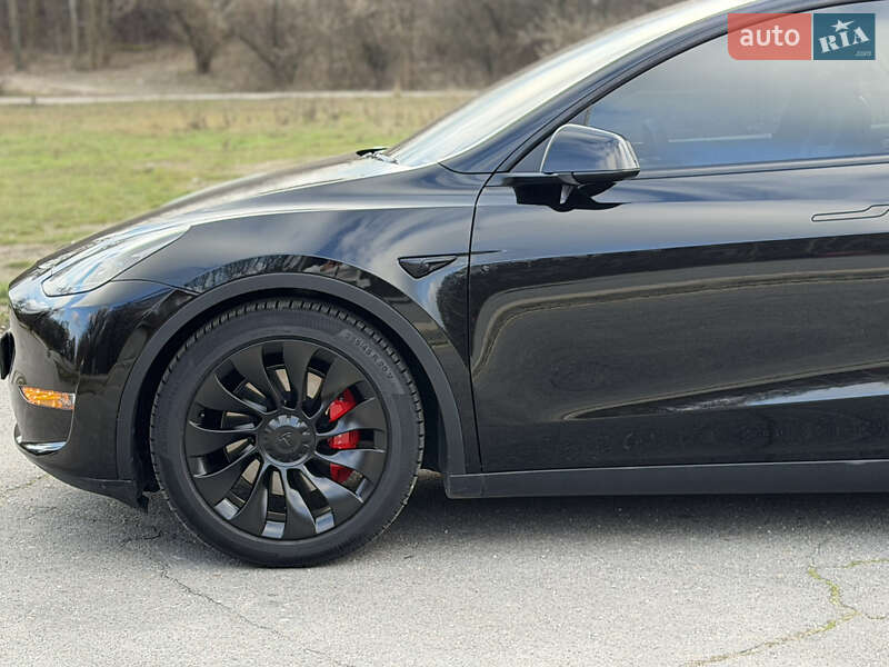 Позашляховик / Кросовер Tesla Model Y 2021 в Дніпрі