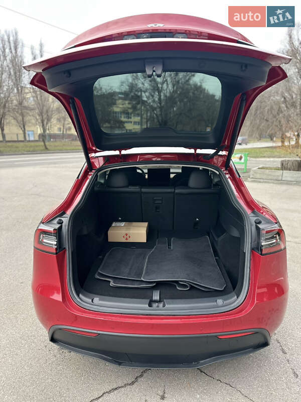 Внедорожник / Кроссовер Tesla Model Y 2022 в Днепре