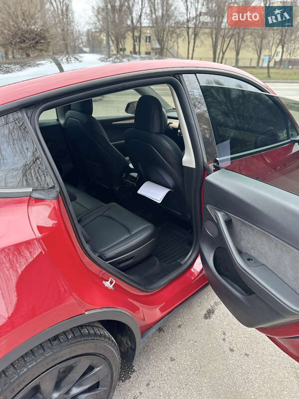 Внедорожник / Кроссовер Tesla Model Y 2022 в Днепре