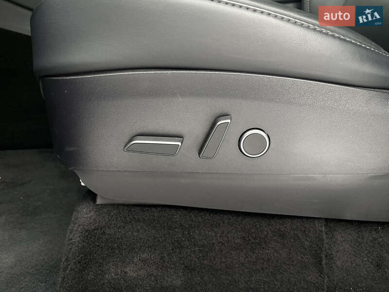 Внедорожник / Кроссовер Tesla Model Y 2020 в Одессе