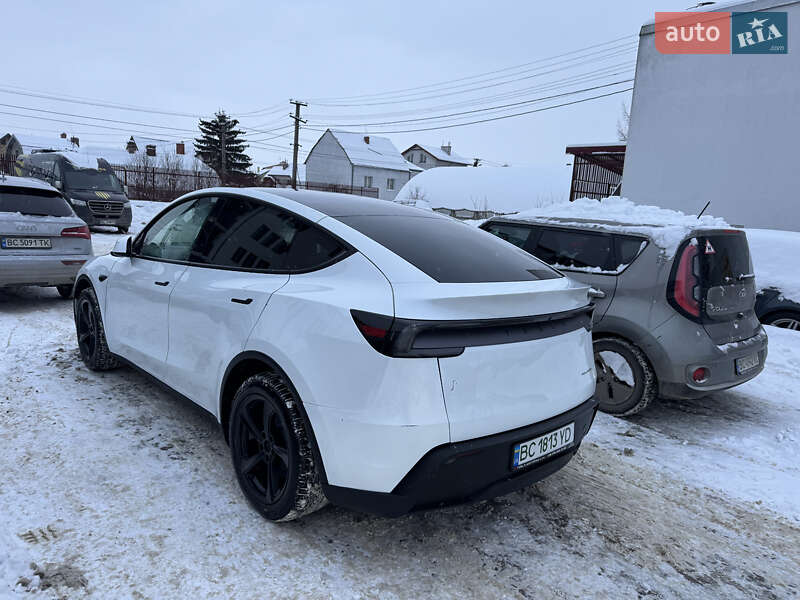 Внедорожник / Кроссовер Tesla Model Y 2025 в Львове