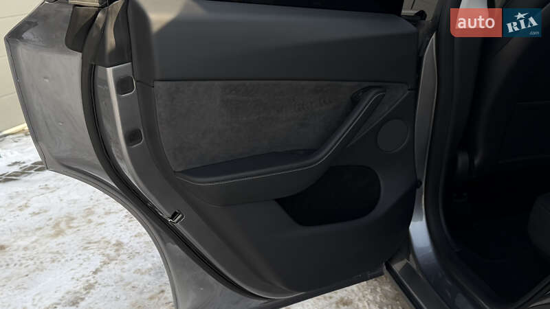 Внедорожник / Кроссовер Tesla Model Y 2024 в Виннице