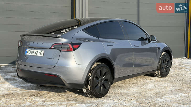 Внедорожник / Кроссовер Tesla Model Y 2024 в Виннице