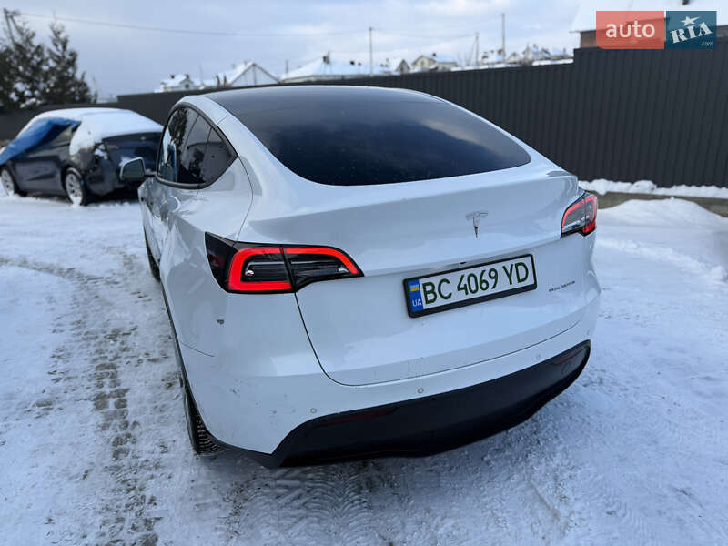 Внедорожник / Кроссовер Tesla Model Y 2021 в Львове