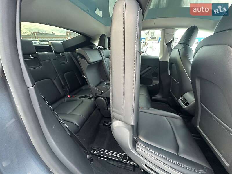 Внедорожник / Кроссовер Tesla Model Y 2022 в Киеве