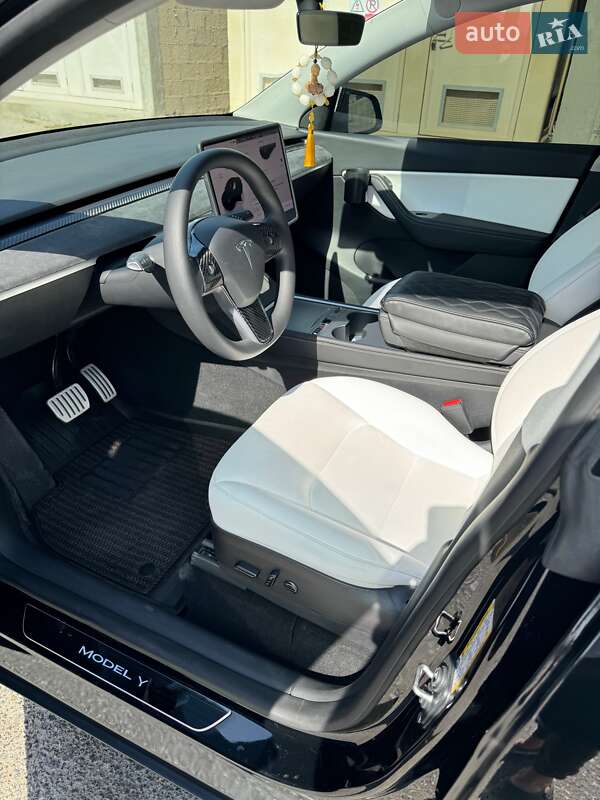 Внедорожник / Кроссовер Tesla Model Y 2022 в Днепре