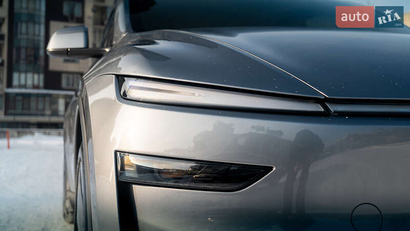 Внедорожник / Кроссовер Tesla Model Y 2025 в Киеве