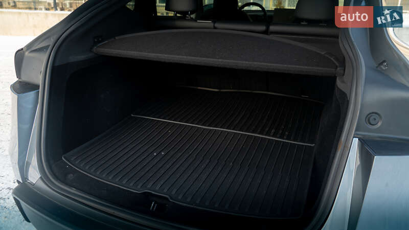 Внедорожник / Кроссовер Tesla Model Y 2025 в Киеве