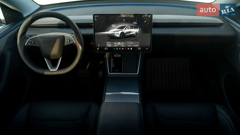 Внедорожник / Кроссовер Tesla Model Y 2025 в Киеве