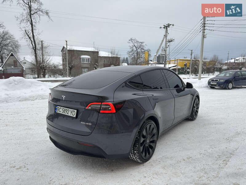 Внедорожник / Кроссовер Tesla Model Y 2020 в Луцке