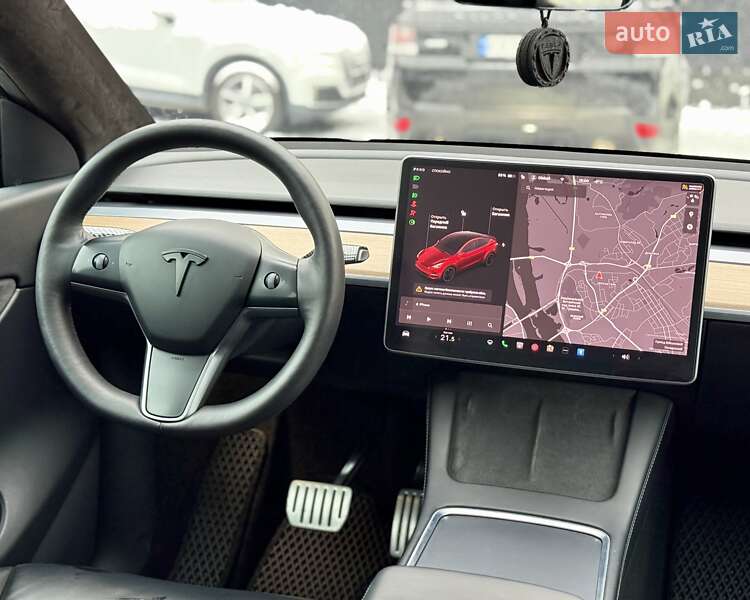 Внедорожник / Кроссовер Tesla Model Y 2021 в Киеве