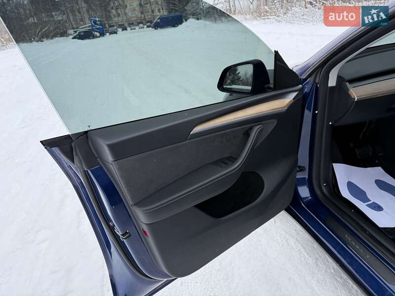 Внедорожник / Кроссовер Tesla Model Y 2023 в Звягеле