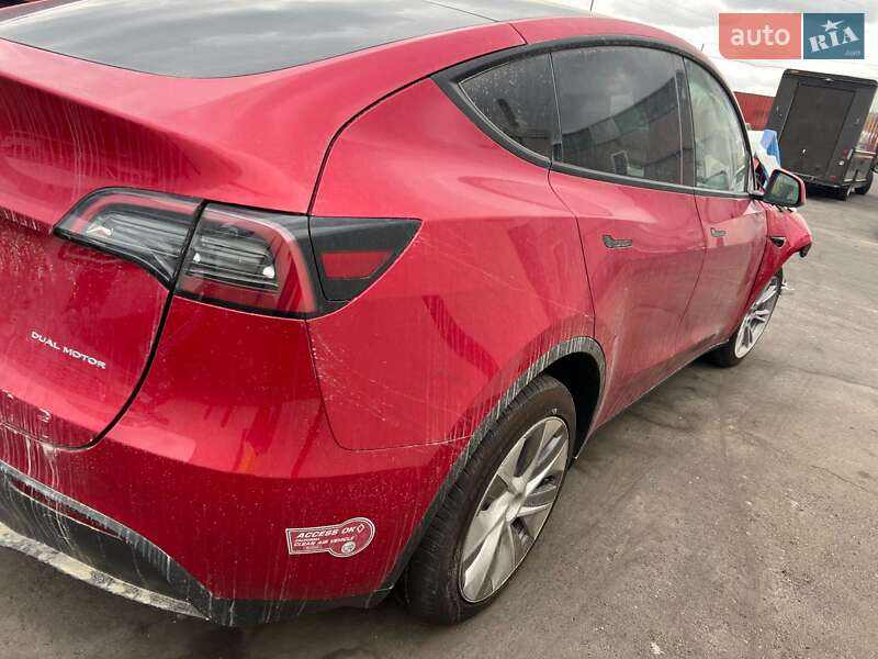 Внедорожник / Кроссовер Tesla Model Y 2023 в Львове