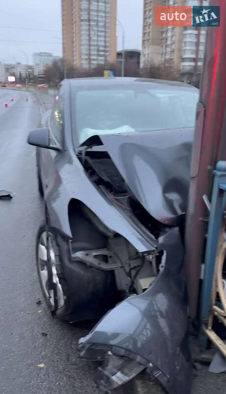 Внедорожник / Кроссовер Tesla Model Y 2021 в Киеве