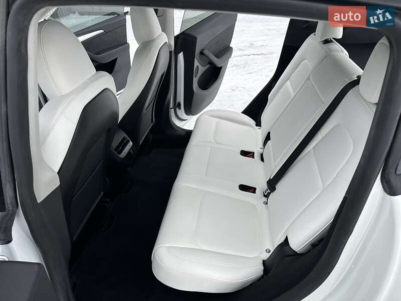 Внедорожник / Кроссовер Tesla Model Y 2023 в Теофиполе