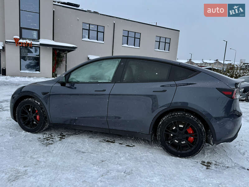 Внедорожник / Кроссовер Tesla Model Y 2023 в Ровно