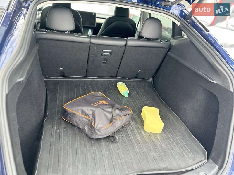 Позашляховик / Кросовер Tesla Model Y 2023 в Куликові