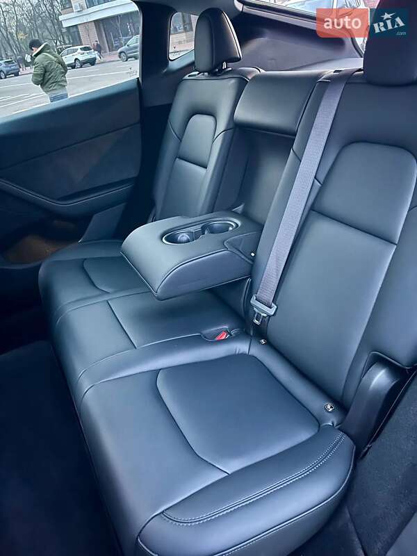 Внедорожник / Кроссовер Tesla Model Y 2023 в Кременчуге фото 21 Внедорожник / Кроссовер Tesla Model Y 2023 в Кременчуге