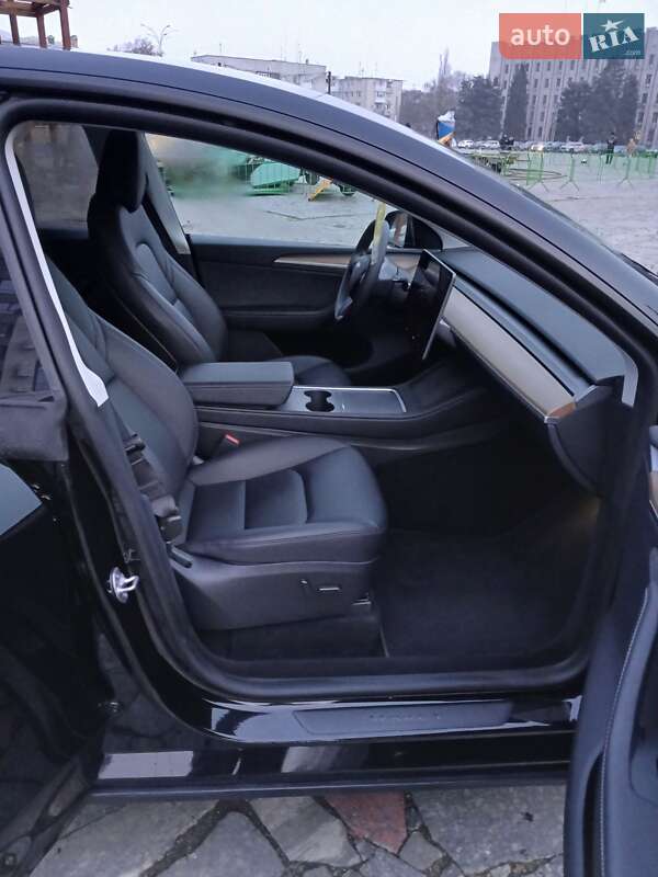 Внедорожник / Кроссовер Tesla Model Y 2023 в Кременчуге фото 36 Внедорожник / Кроссовер Tesla Model Y 2023 в Кременчуге