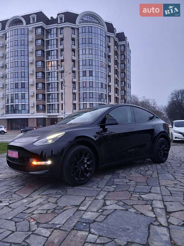 Внедорожник / Кроссовер Tesla Model Y 2023 в Кременчуге фото 35 Внедорожник / Кроссовер Tesla Model Y 2023 в Кременчуге