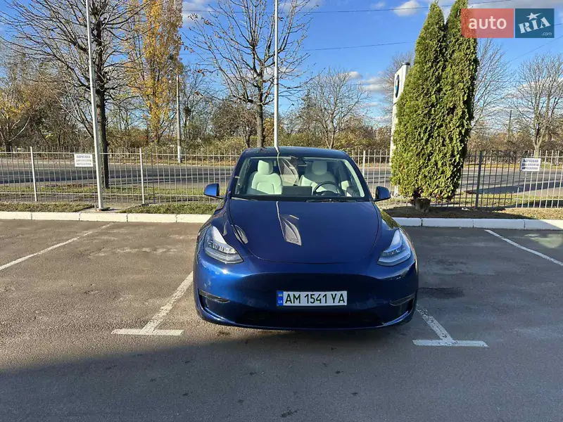 Tesla Model Y