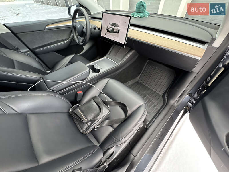 Внедорожник / Кроссовер Tesla Model Y 2022 в Виннице
