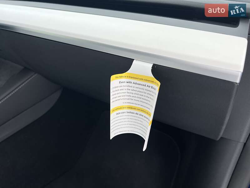 Внедорожник / Кроссовер Tesla Model Y 2025 в Богуславе