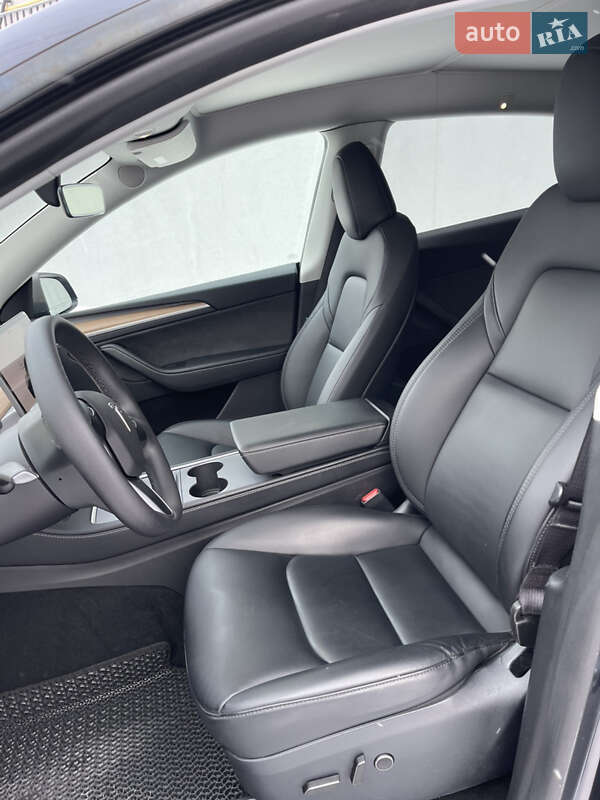 Внедорожник / Кроссовер Tesla Model Y 2024 в Фастове