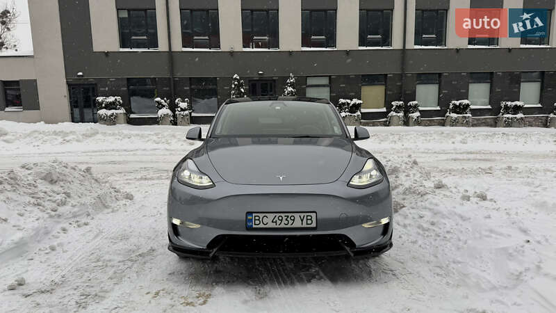Внедорожник / Кроссовер Tesla Model Y 2024 в Львове