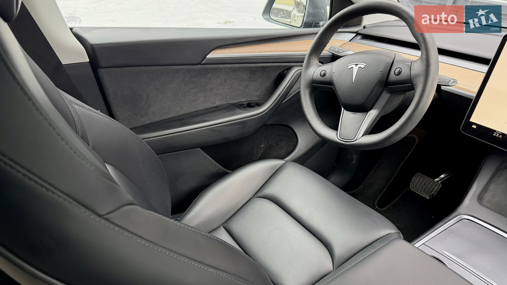 2024 Tesla Model Y - мініатюра 9