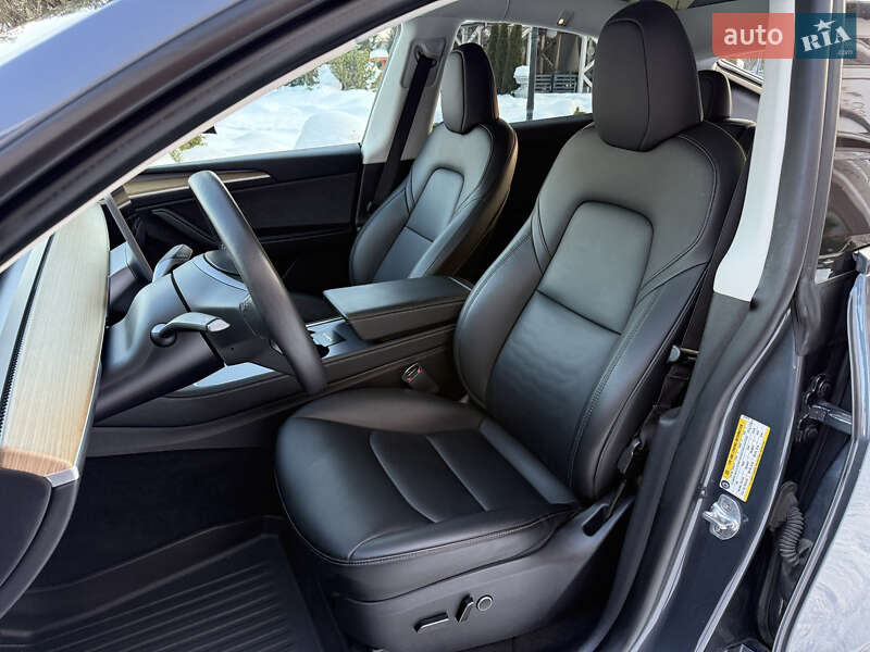 Внедорожник / Кроссовер Tesla Model Y 2022 в Стрые