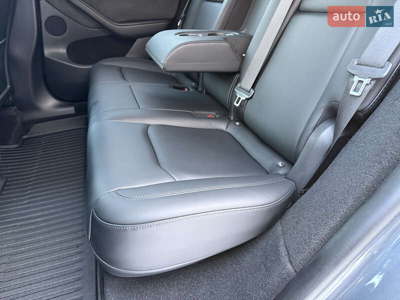 Внедорожник / Кроссовер Tesla Model Y 2022 в Стрые