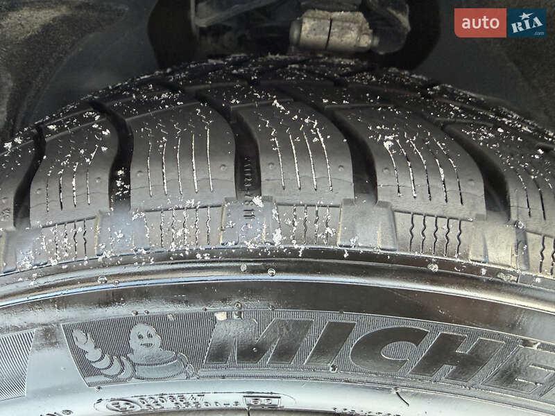 Внедорожник / Кроссовер Tesla Model Y 2022 в Стрые