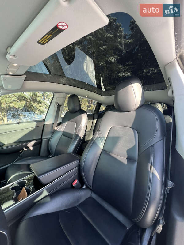 Позашляховик / Кросовер Tesla Model Y 2021 в Обухові
